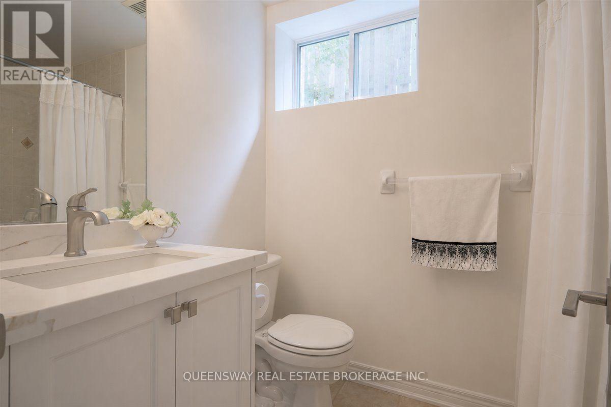 83 FLOYD AVENUE - Image 37