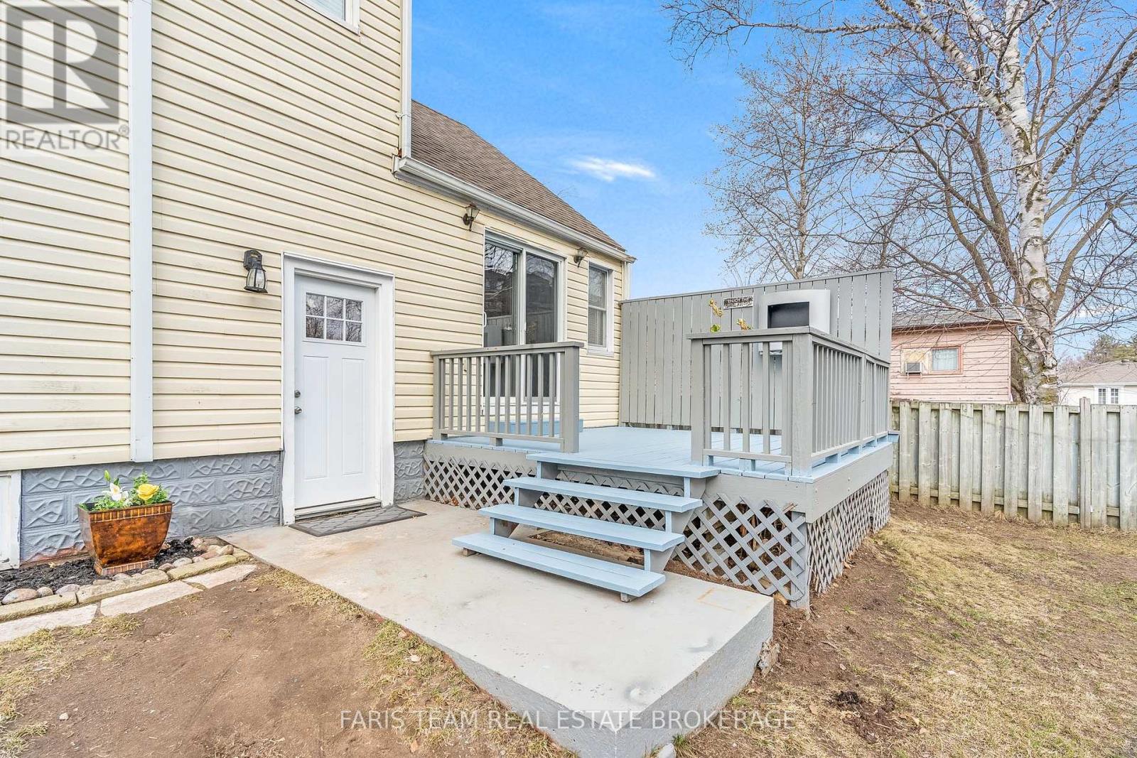 2083 LILAC DRIVE - 22
