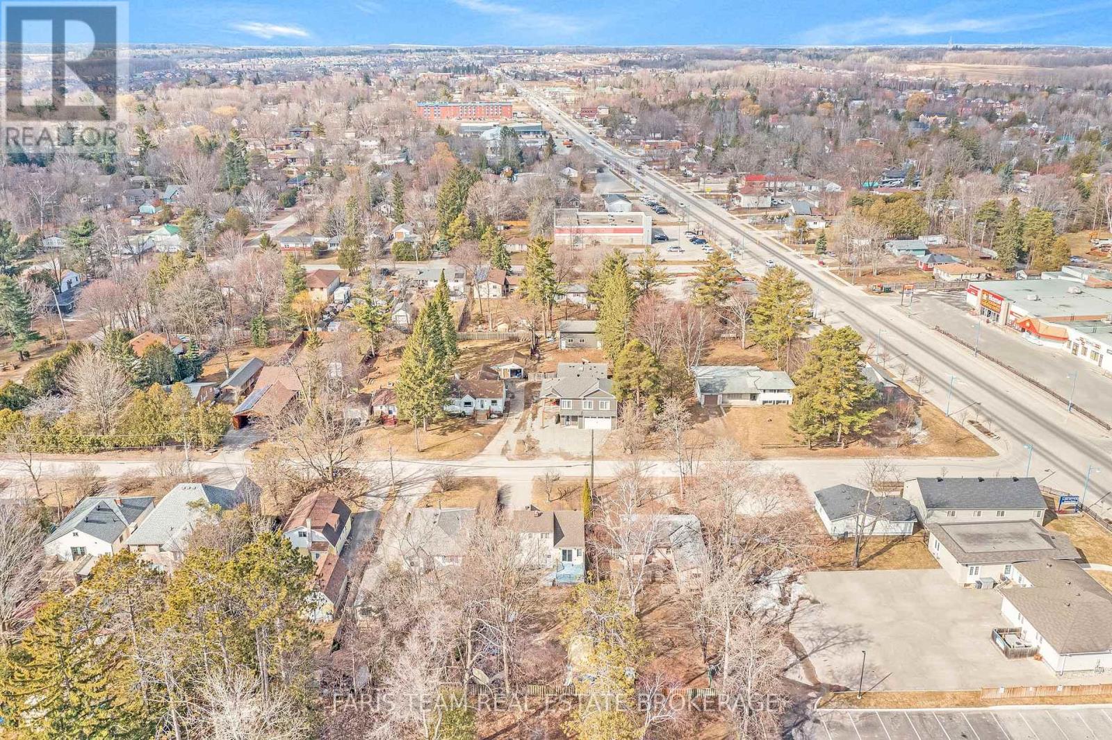 2083 LILAC DRIVE - 25