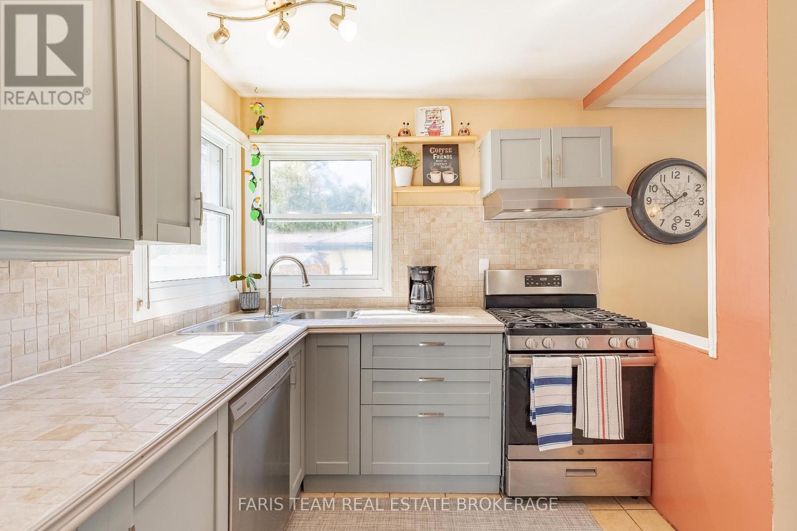 2083 LILAC DRIVE - 4