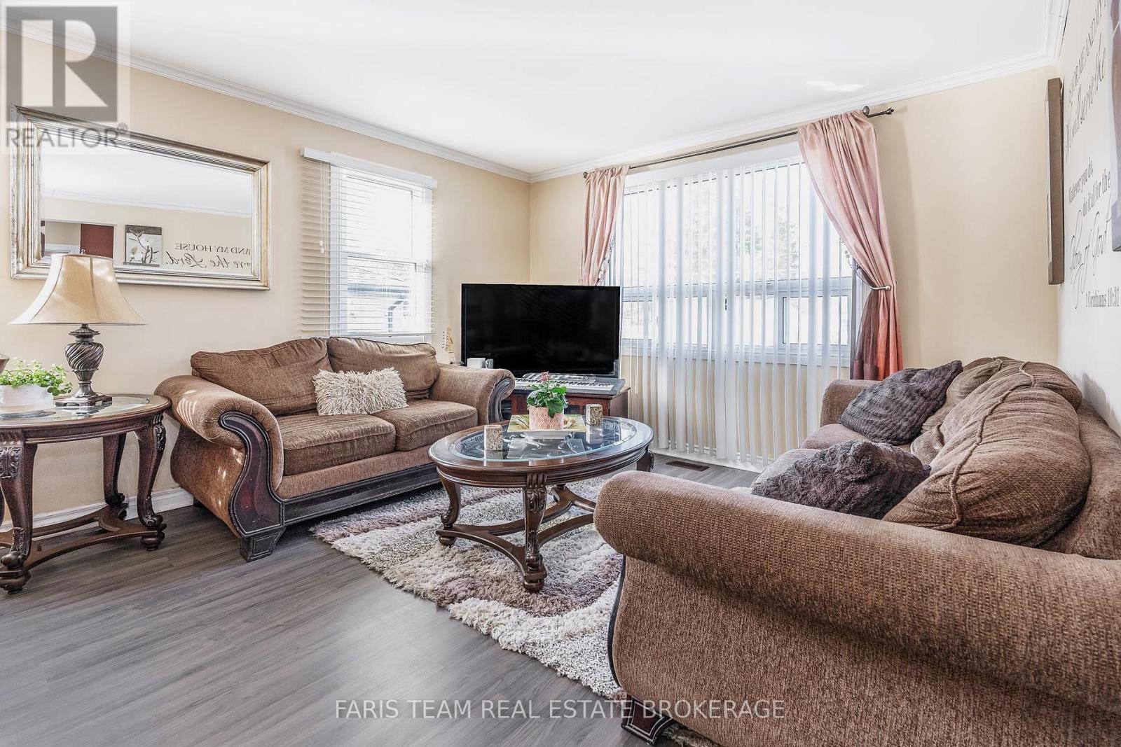 2083 LILAC DRIVE - 9