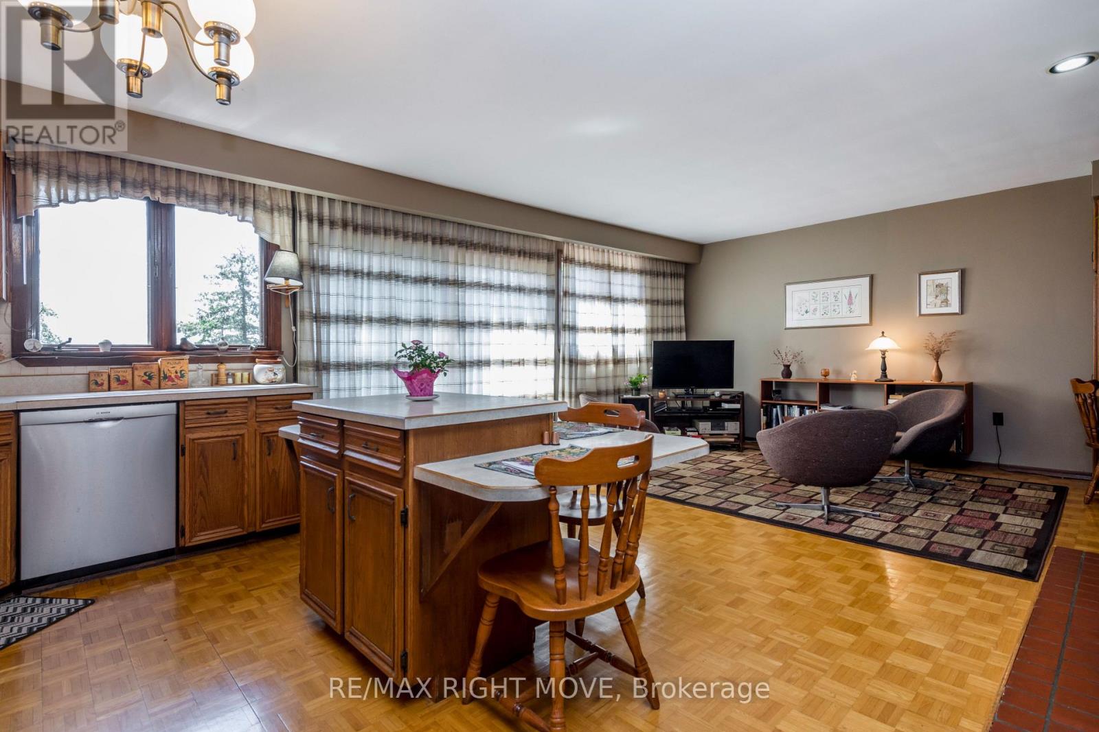 5498 FAWN BAY ROAD - 10