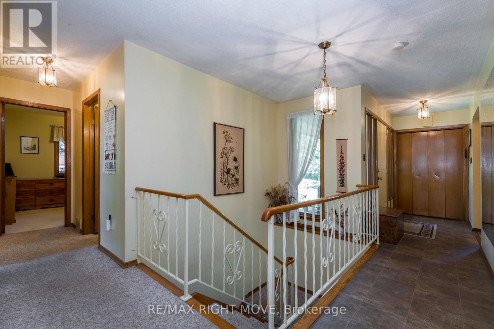 5498 FAWN BAY ROAD - 12