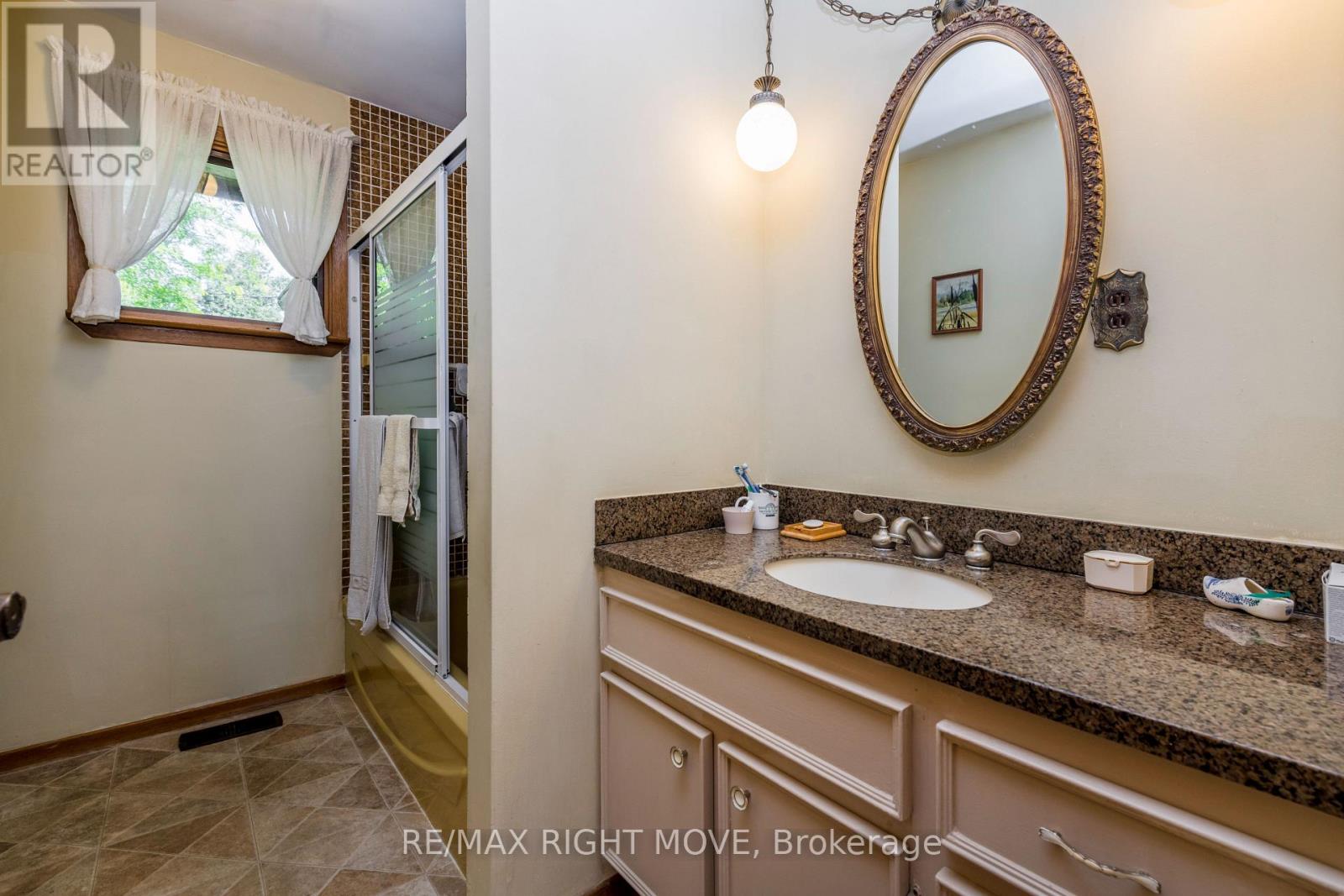 5498 FAWN BAY ROAD - 14
