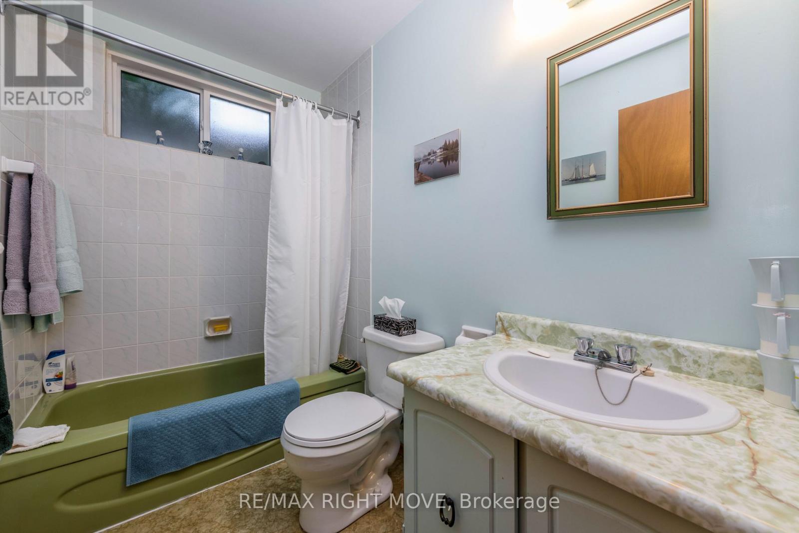 5498 FAWN BAY ROAD - 22
