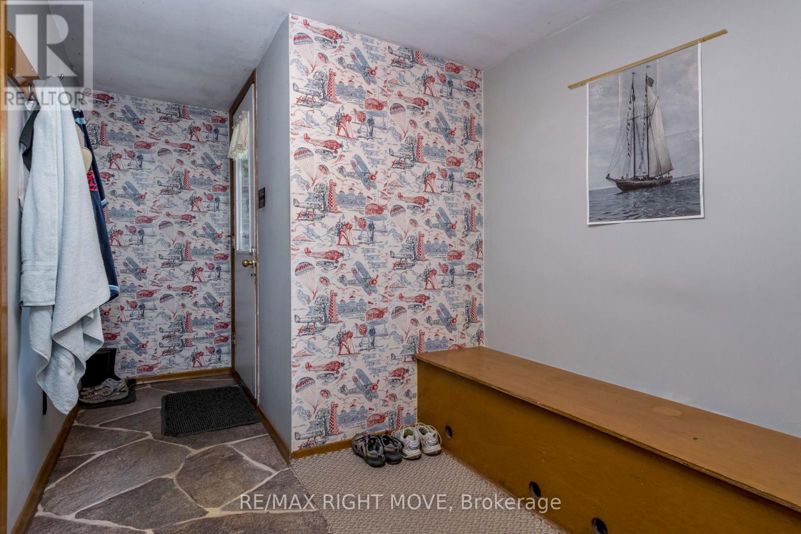 5498 FAWN BAY ROAD - 25