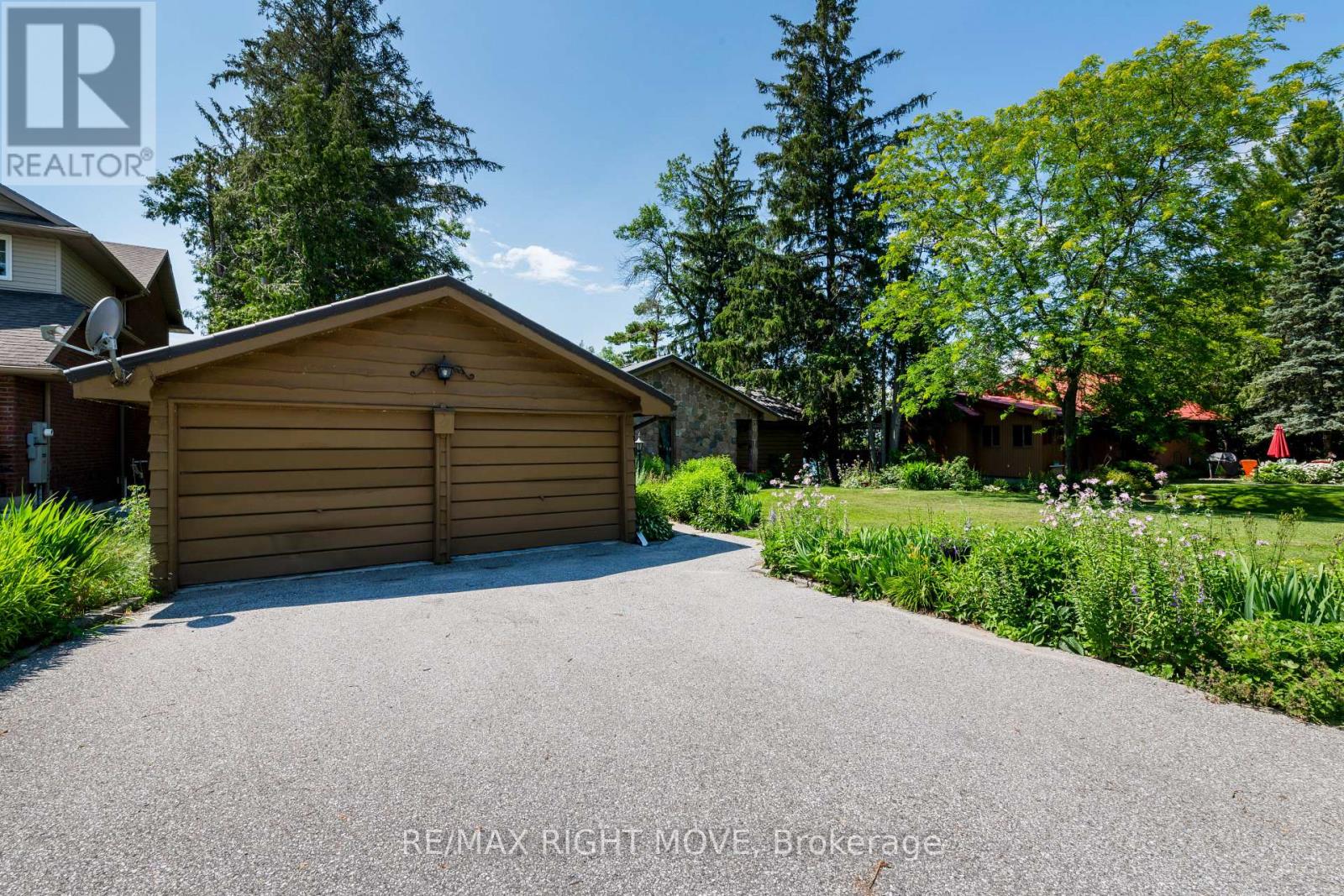 5498 FAWN BAY ROAD - 3