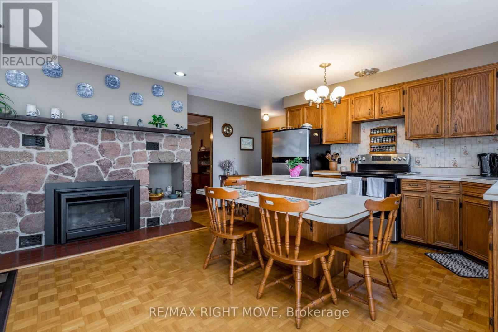 5498 FAWN BAY ROAD - 7