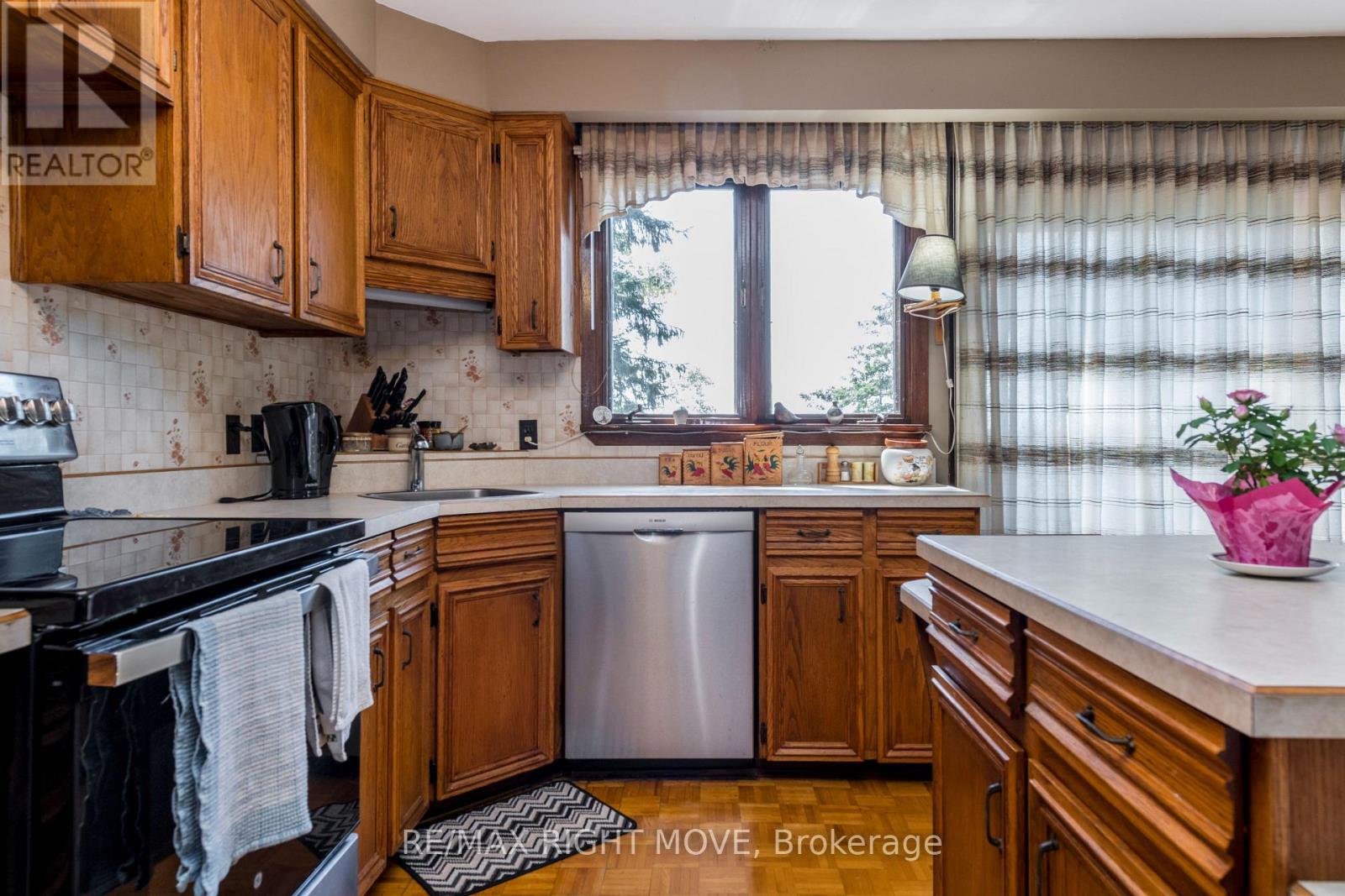 5498 FAWN BAY ROAD - 9
