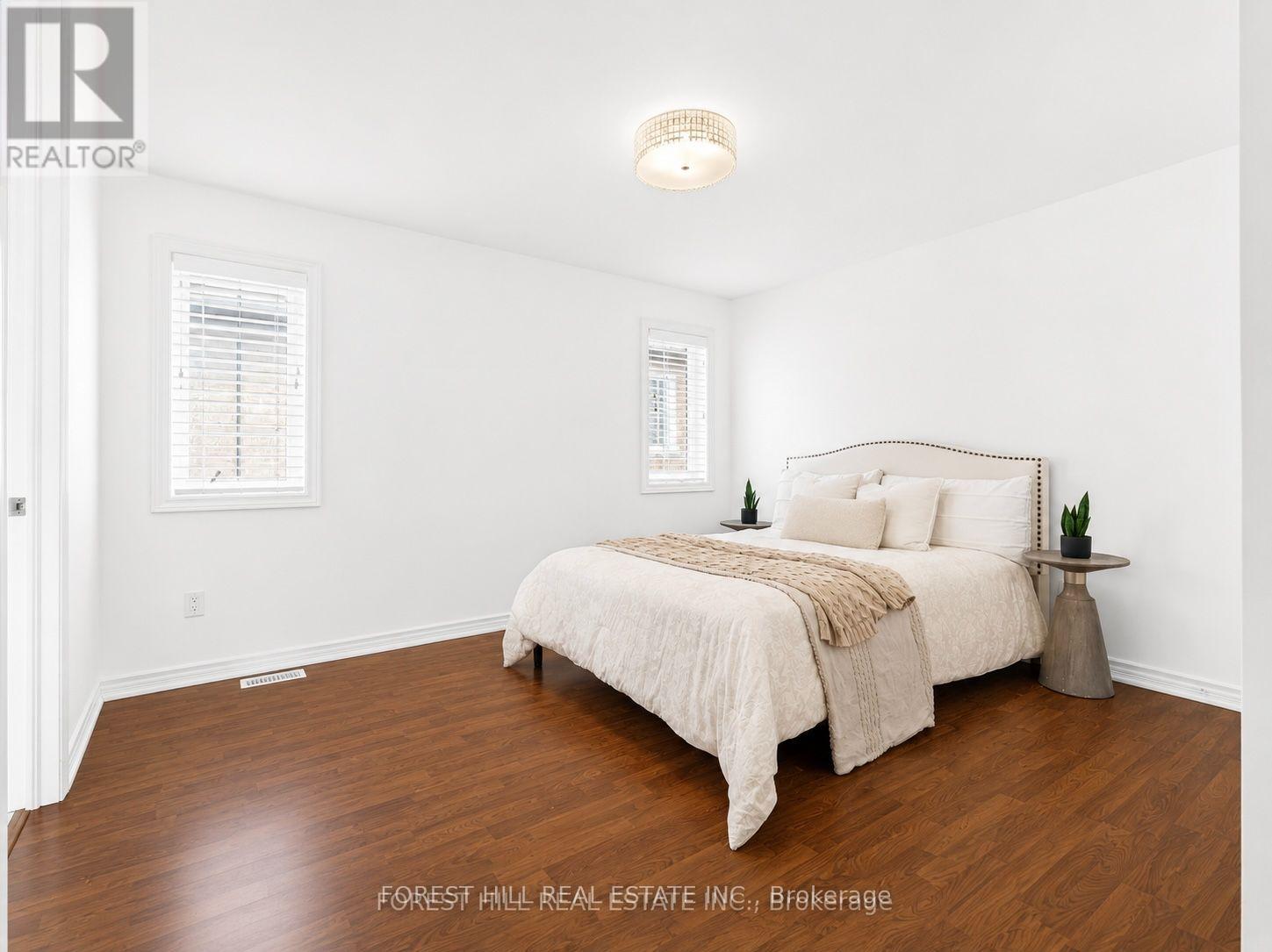 22 MCCOMBE LANE - 32