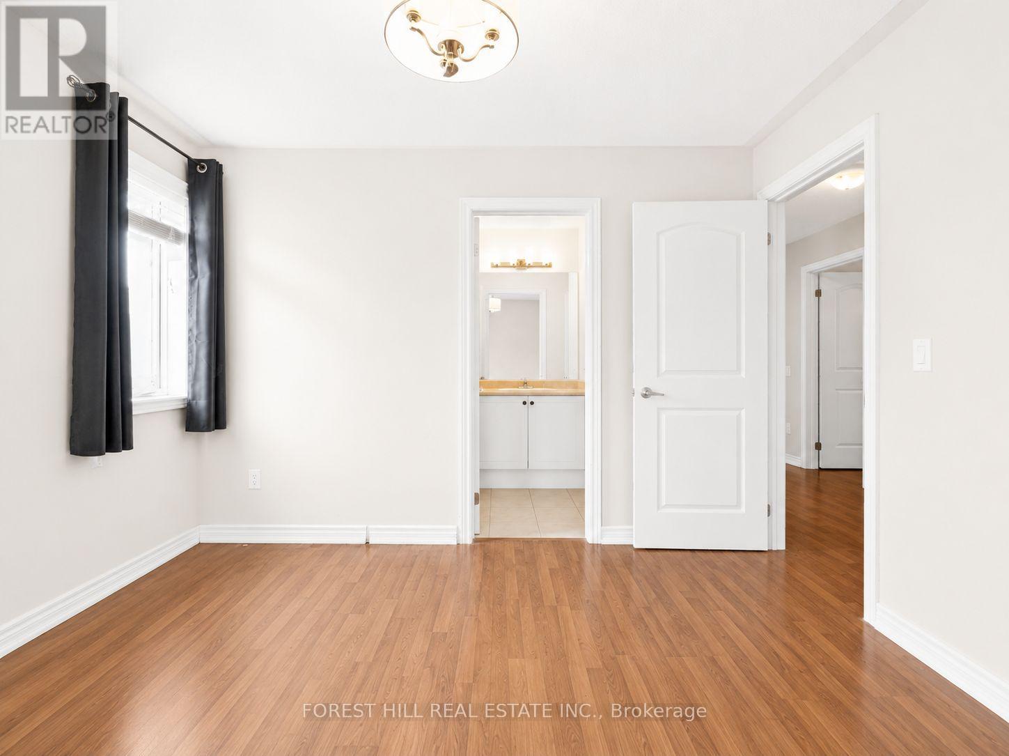 22 MCCOMBE LANE - 31