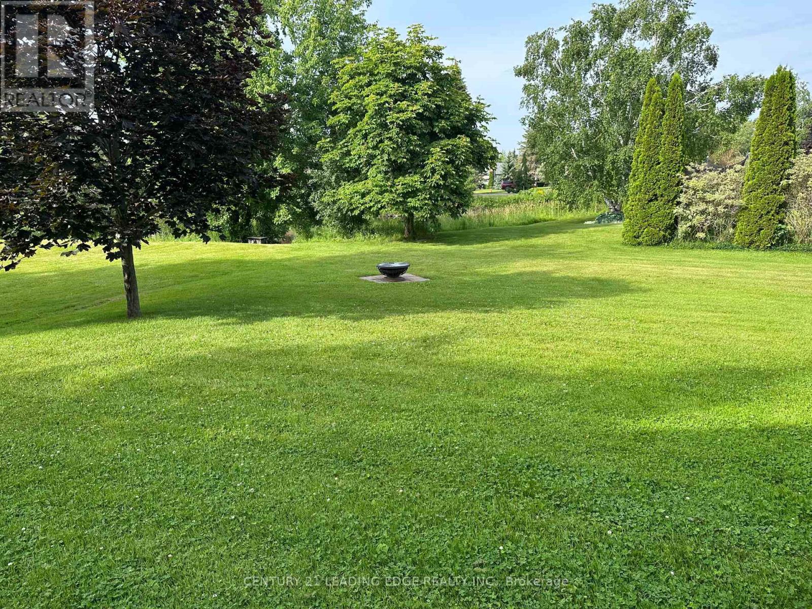 17 SANDLEWOOD TRAIL - 44