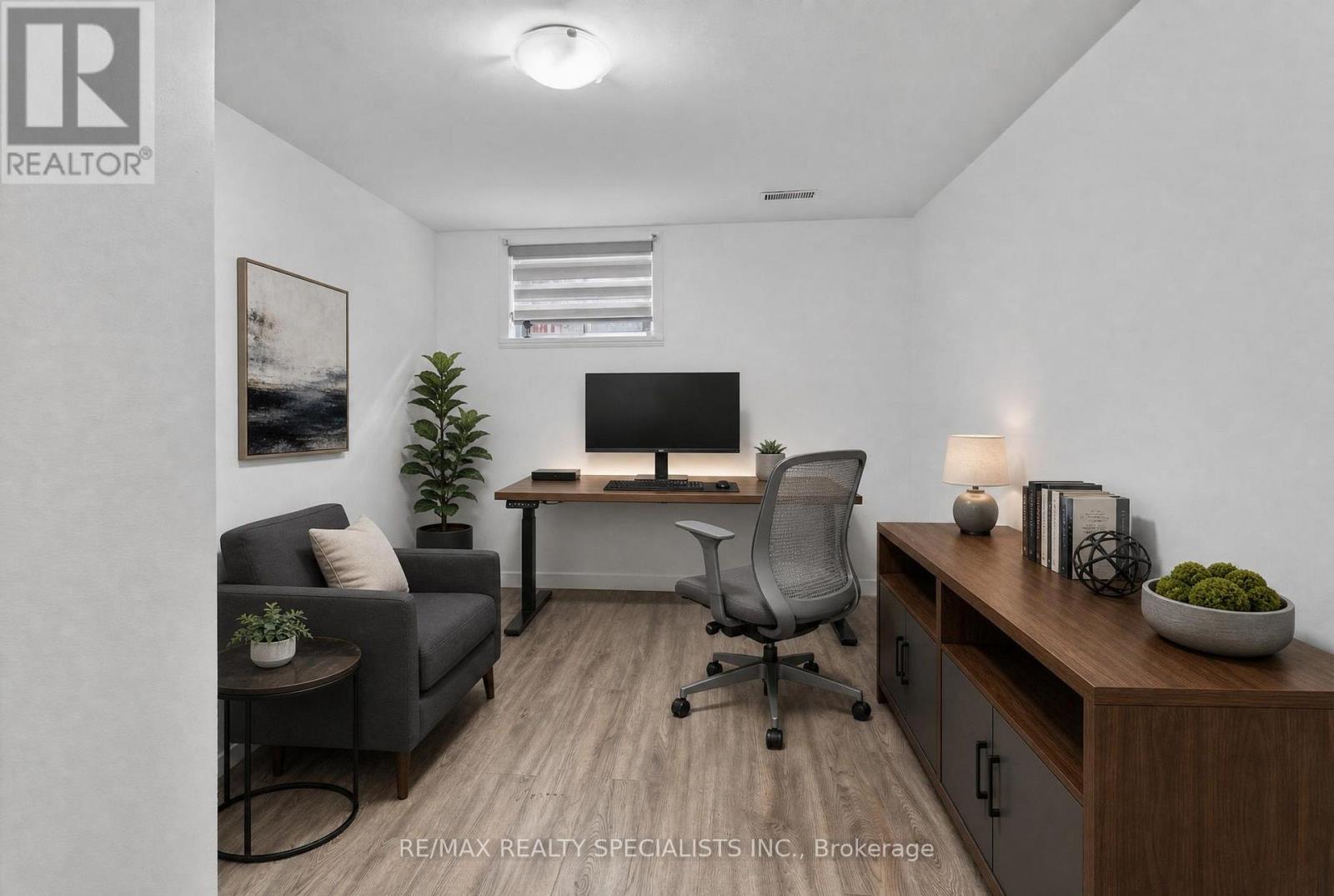 94 ERINGATE DRIVE - Image 32