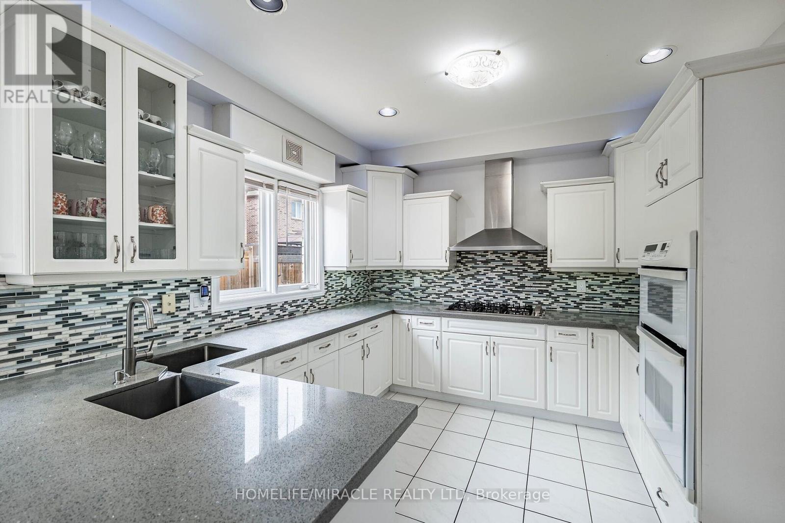 72 LOCKWOOD ROAD - 16