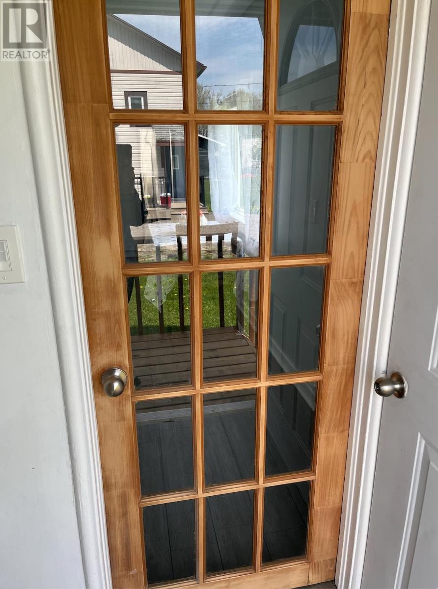 5 Crutchfield AVE - 18