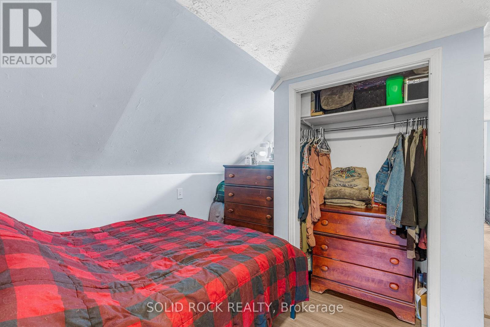 3022 JOHN STREET - 33