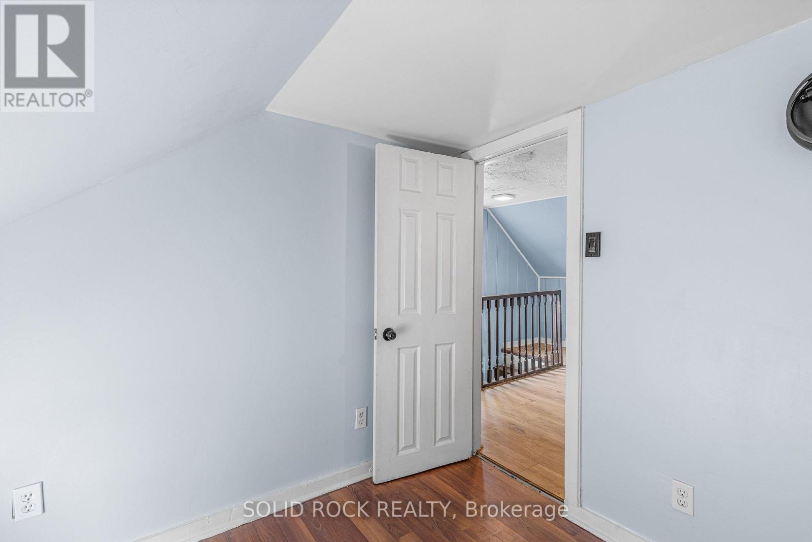 3022 JOHN STREET - 36