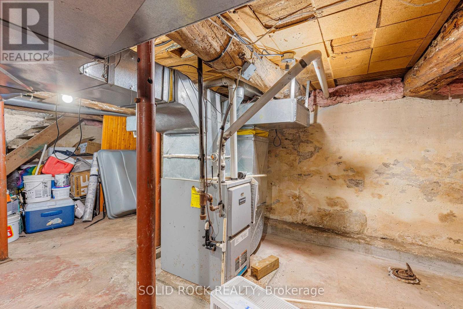 3022 JOHN STREET - 37