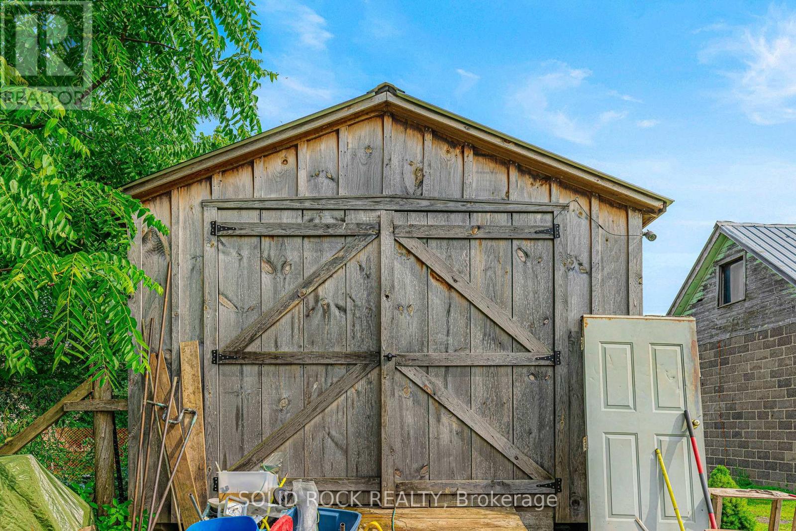 3022 JOHN STREET - 41