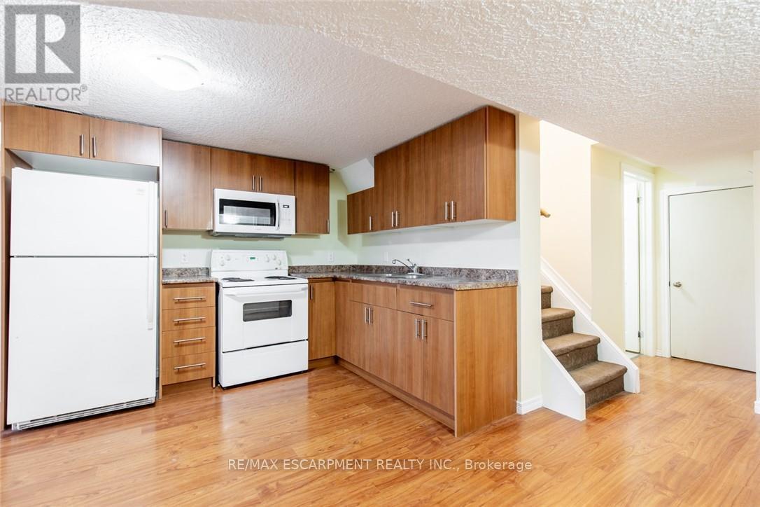 16 GARROW DRIVE - 18