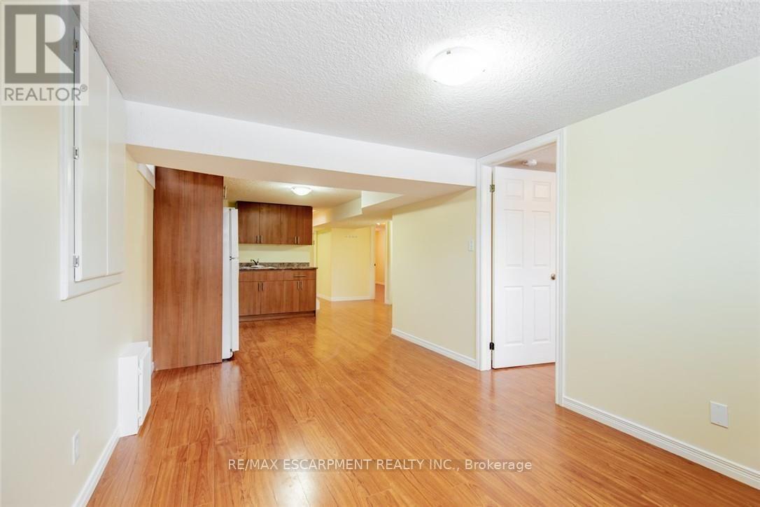 16 GARROW DRIVE - 19