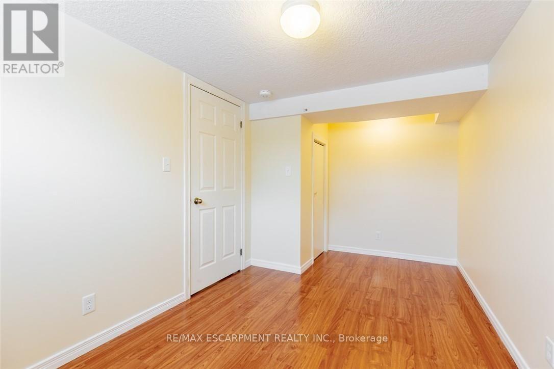 16 GARROW DRIVE - 22