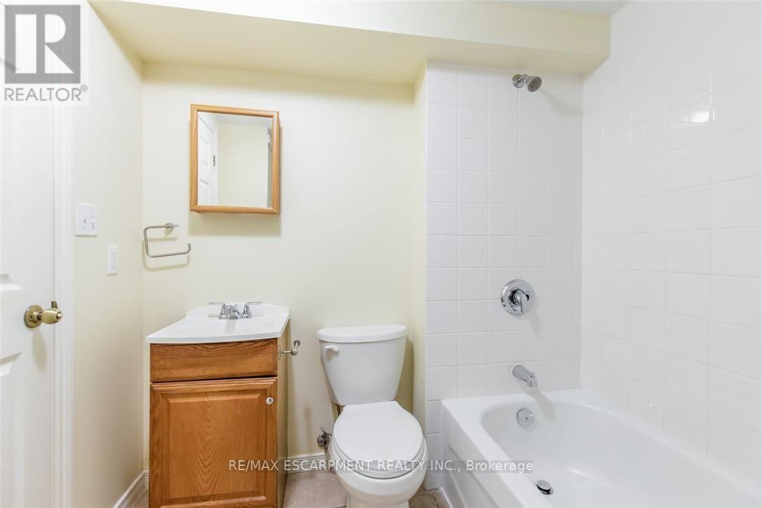 16 GARROW DRIVE - 23
