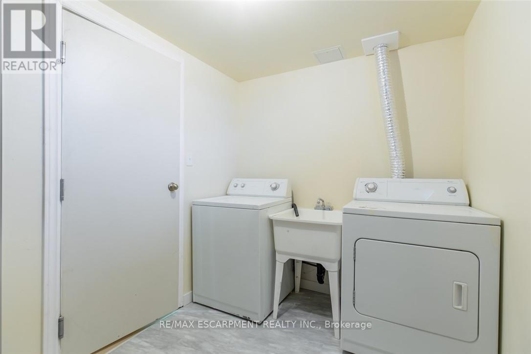 16 GARROW DRIVE - 24