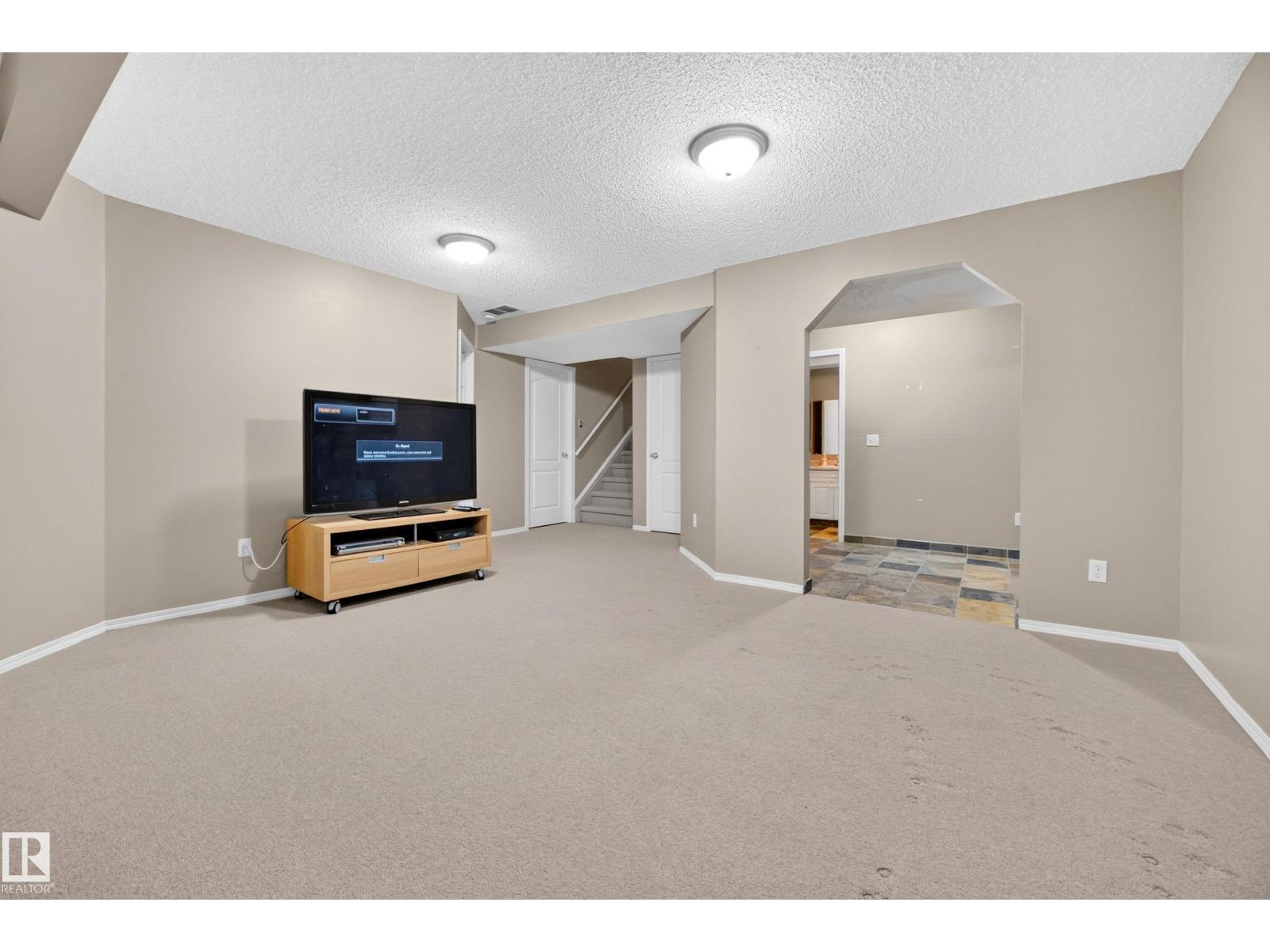 21 CROCUS WY — photo 32