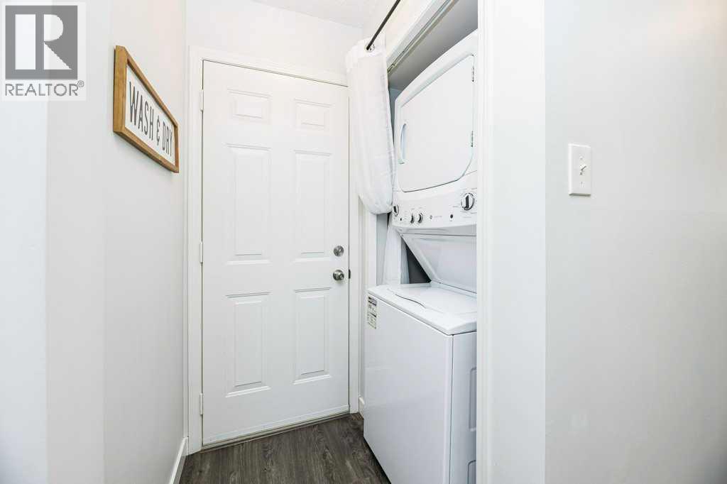 #16 7 Stanton Street - 12