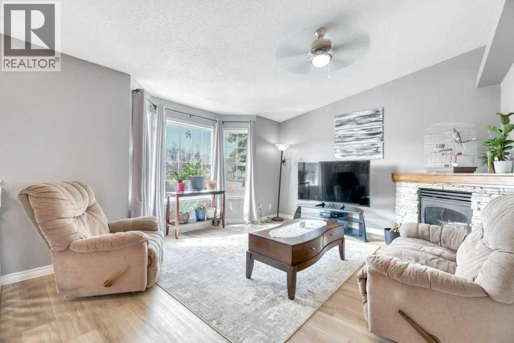 389 Strathford Crescent - 7