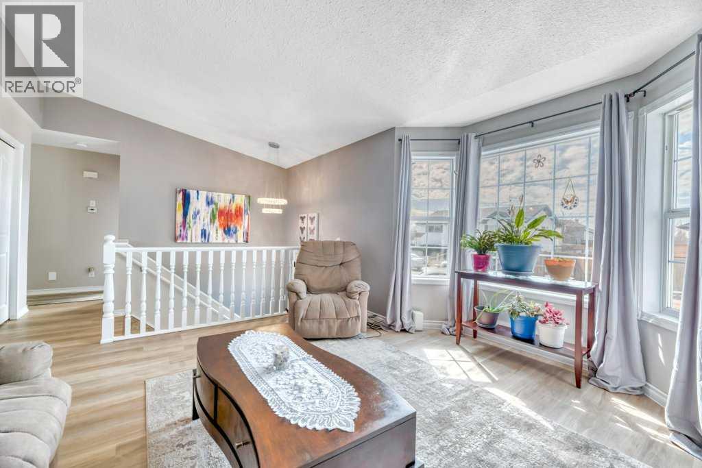 389 Strathford Crescent - 9