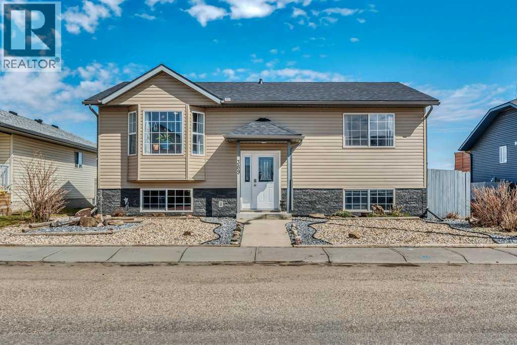 389 Strathford Crescent - 2