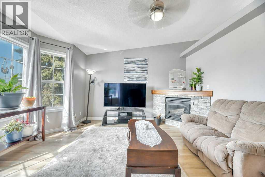389 Strathford Crescent - 10