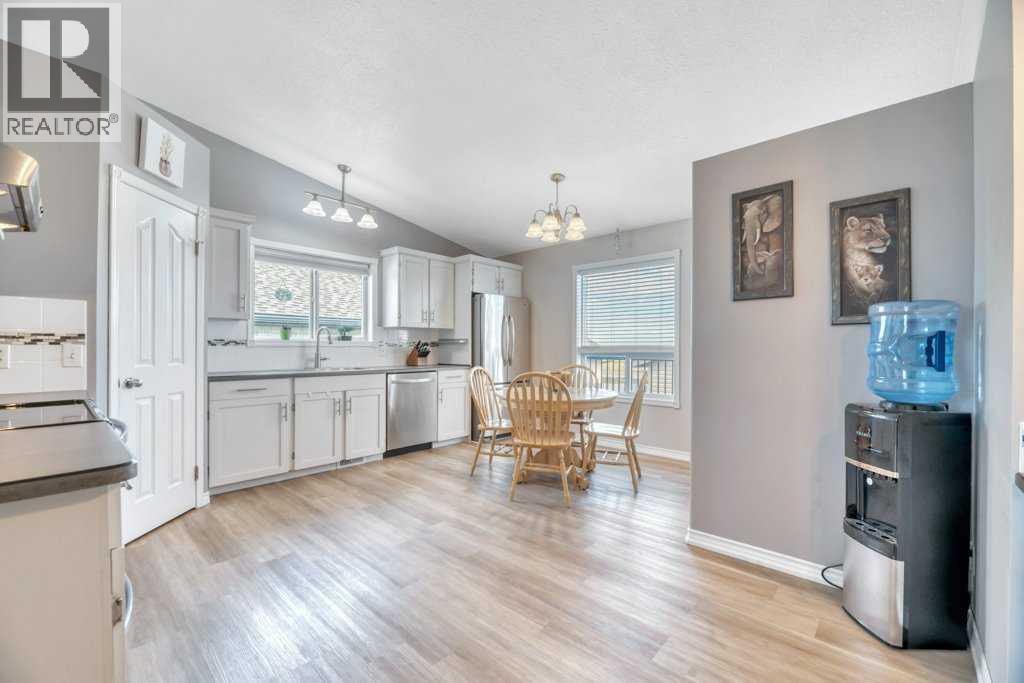 389 Strathford Crescent - 11