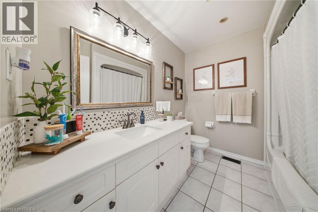 68 ALLENSGATE Drive - 18
