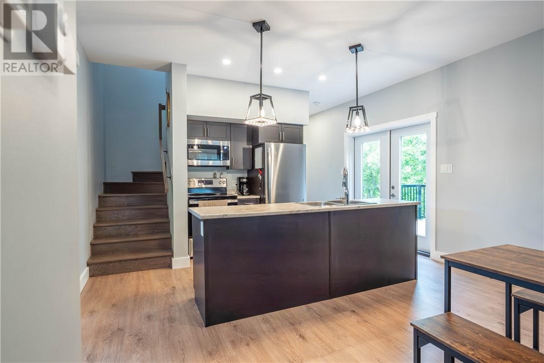 1050 Gordon Avenue - 11