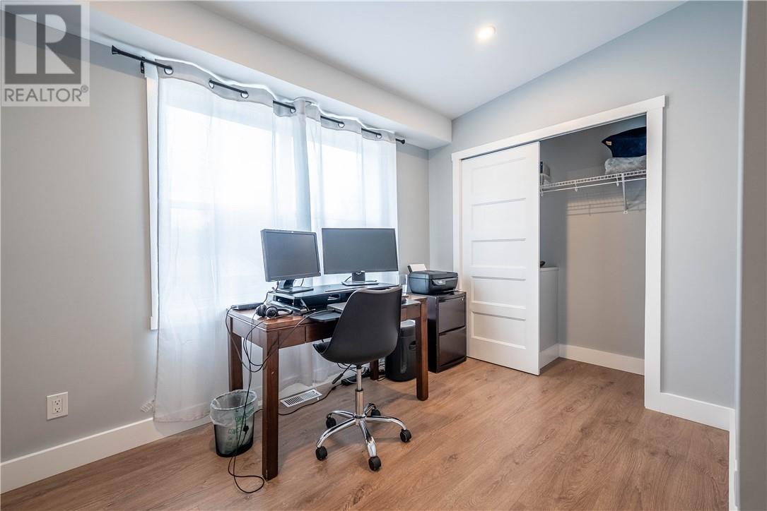 1050 Gordon Avenue - 24