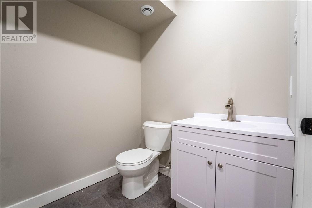 1050 Gordon Avenue - 34