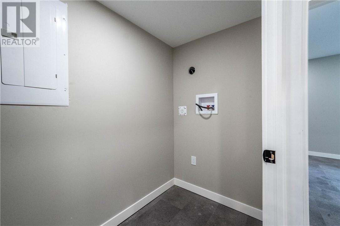 1050 Gordon Avenue - 35
