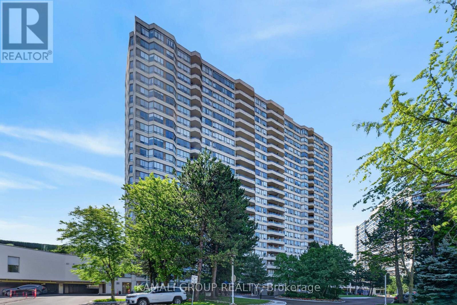 #1126 3 GREYSTONE WALK DRIVE - 28