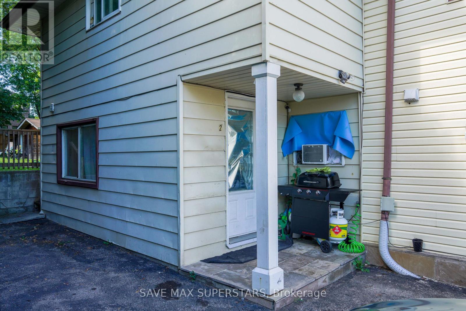 93 JOHN STREET E - 19