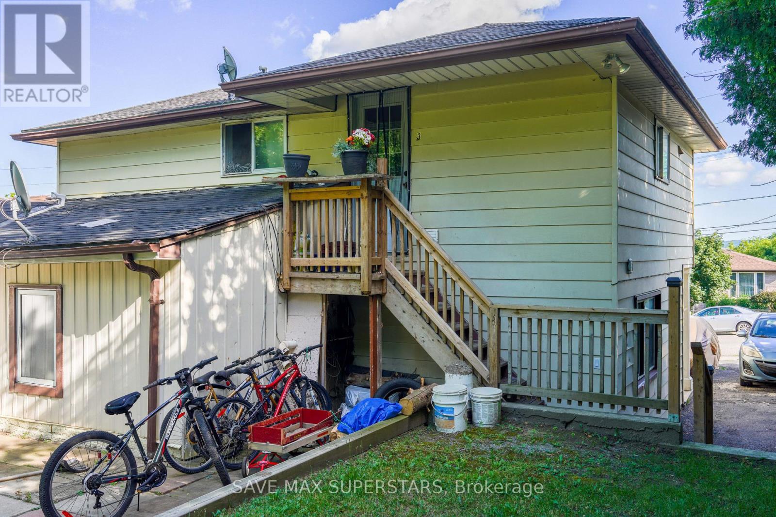 93 JOHN STREET E - 14