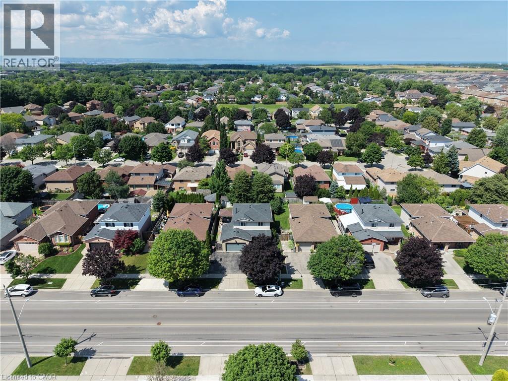 172 HIGHLAND Road W - 35