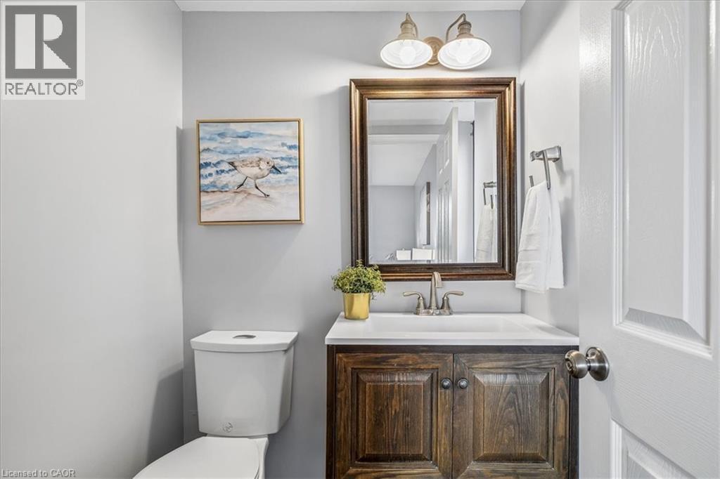 #605 966 QUEENSTON Road - 36