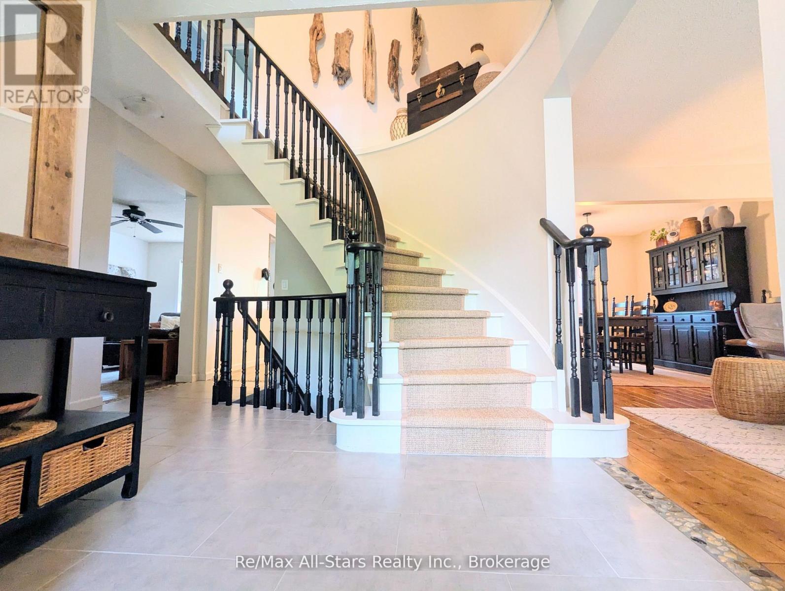 20 LOVE CRESCENT - 6