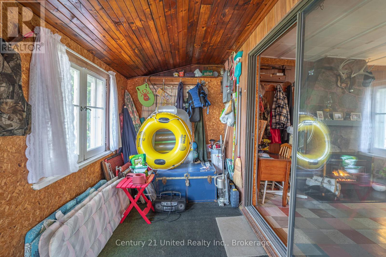 2418 UPPER CHEMUNG DRIVE - 18
