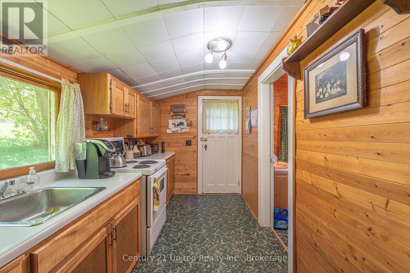 2418 UPPER CHEMUNG DRIVE - 7