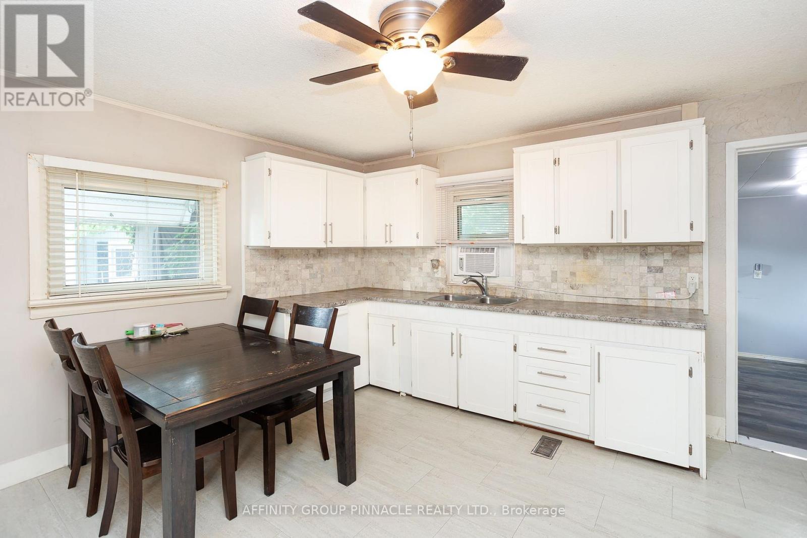 35 CLIFTON STREET - 9