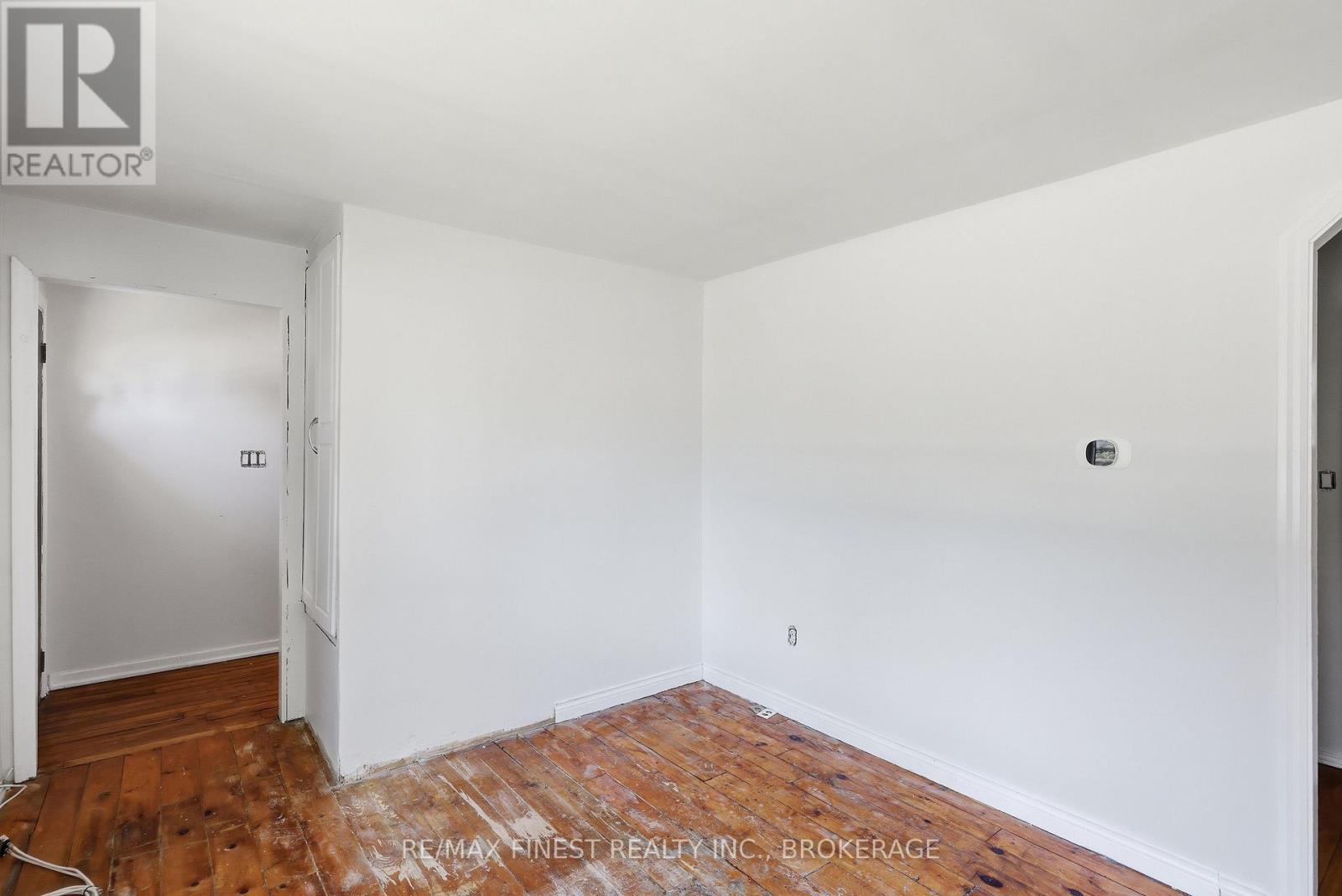 734 PORTSMOUTH AVENUE - 14